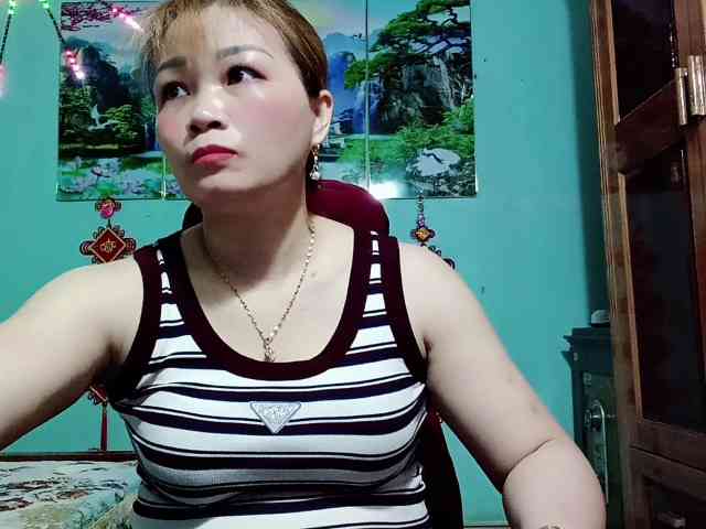 Linhanhsex2k webcam