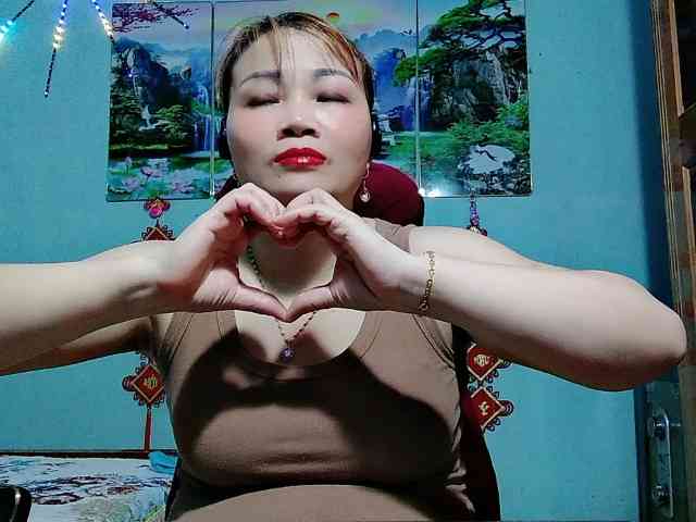 Linhanhsex2k webcam