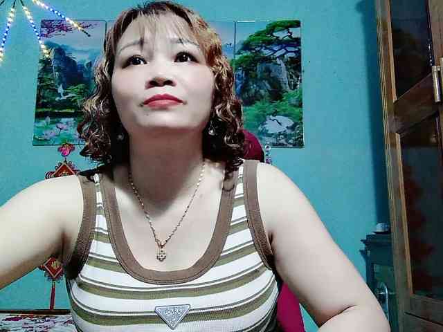 Linhanhsex2k webcam