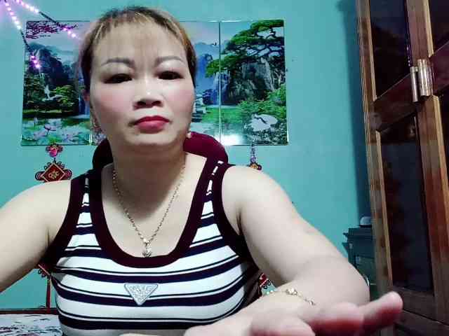 Linhanhsex2k webcam