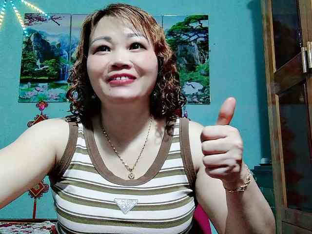 Linhanhsex2k webcam