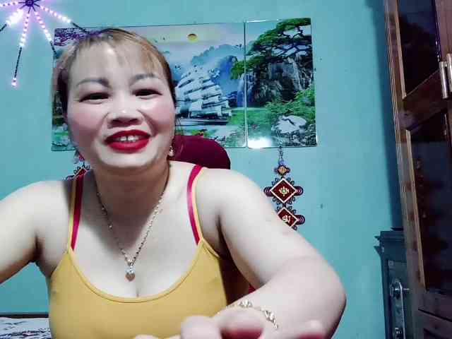 Linhanhsex2k webcam