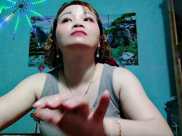 Linhanhsex2k webcam