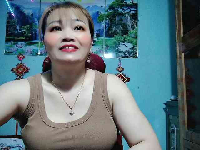 Linhanhsex2k webcam