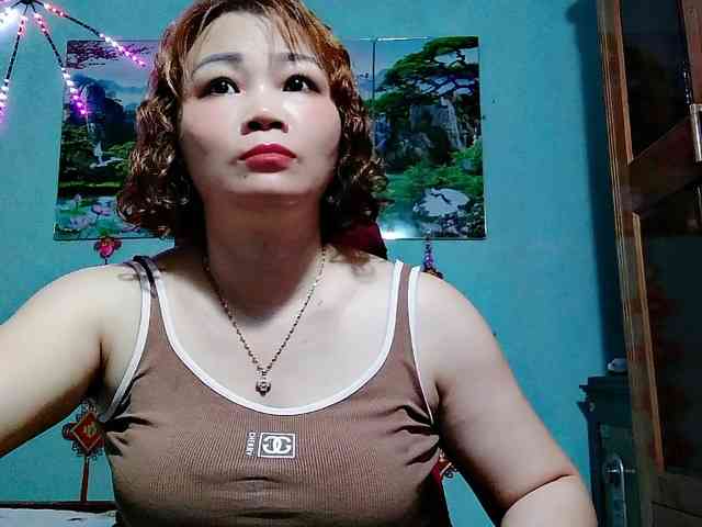Linhanhsex2k webcam
