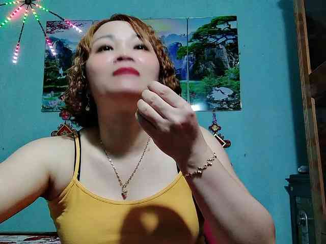 Linhanhsex2k webcam