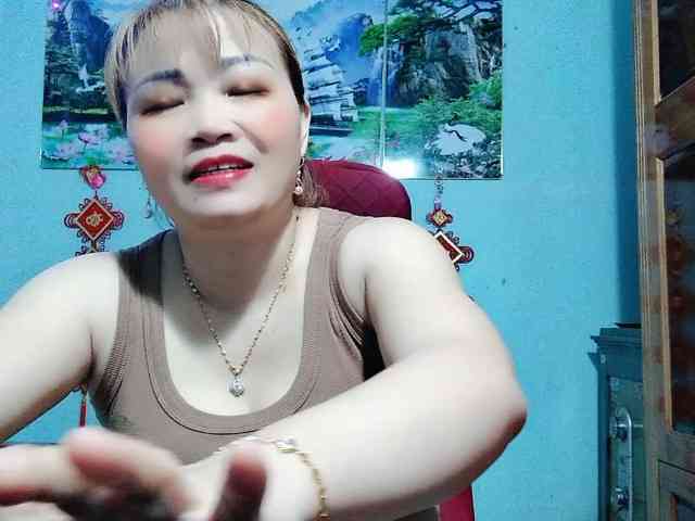 Linhanhsex2k webcam