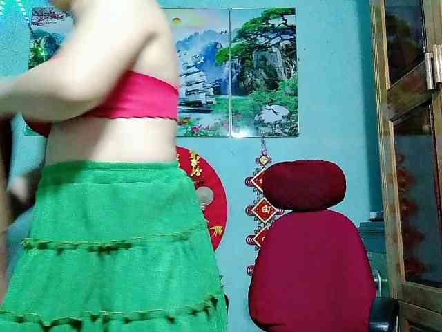 Linhanhsex2k webcam