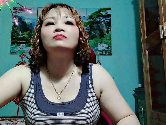 Linhanhsex2k webcam