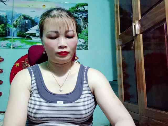 Linhanhsex2k webcam