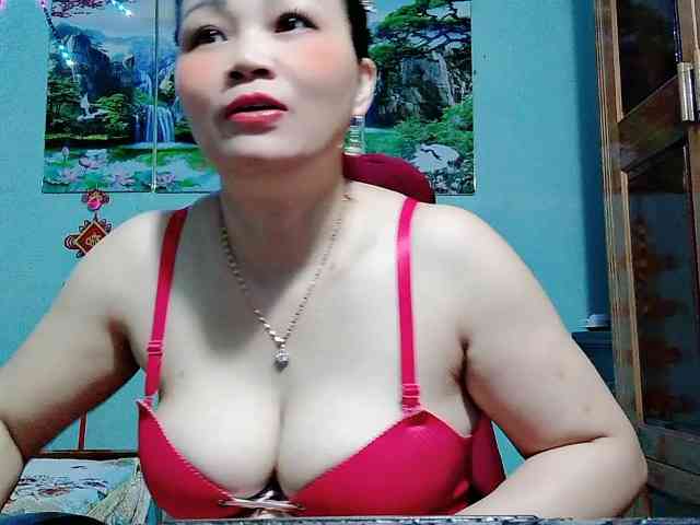 Linhanhsex2k webcam