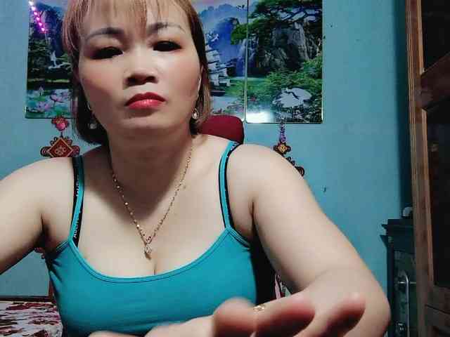 Linhanhsex2k webcam