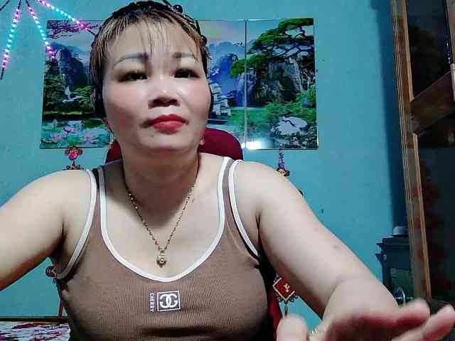 Linhanhsex2k webcam