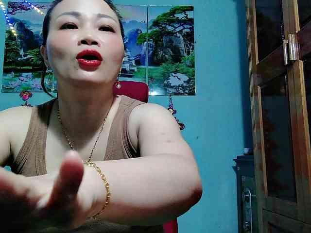 Linhanhsex2k webcam