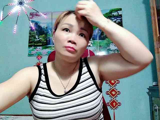 Linhanhsex2k webcam
