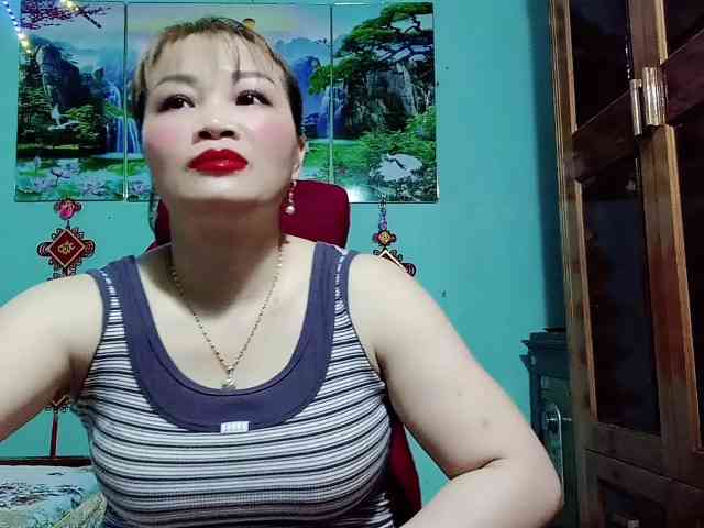 Linhanhsex2k webcam