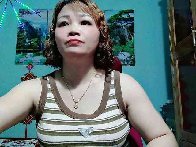 Linhanhsex2k webcam