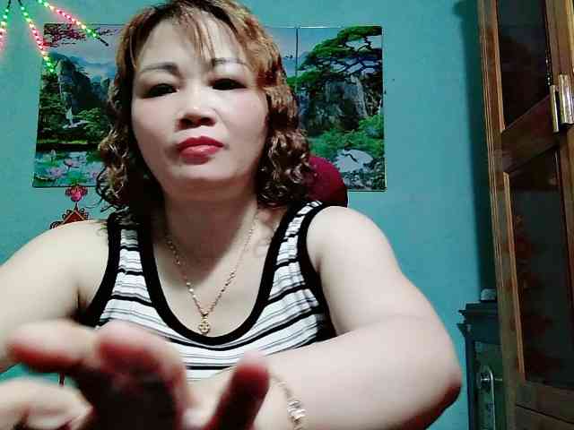Linhanhsex2k webcam
