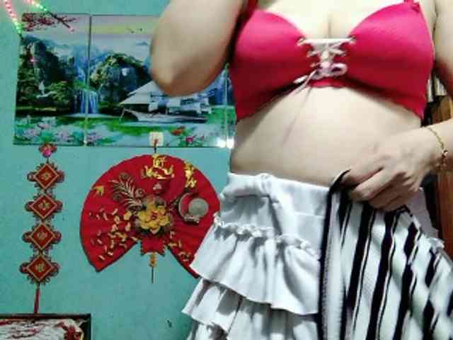 Linhanhsex2k webcam