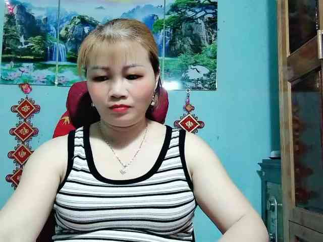 Linhanhsex2k webcam