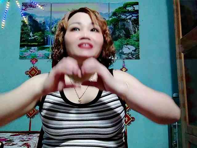 Linhanhsex2k webcam