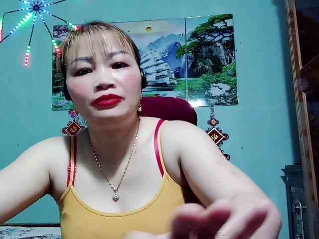 Linhanhsex2k webcam