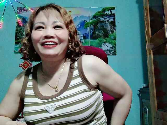 Linhanhsex2k webcam