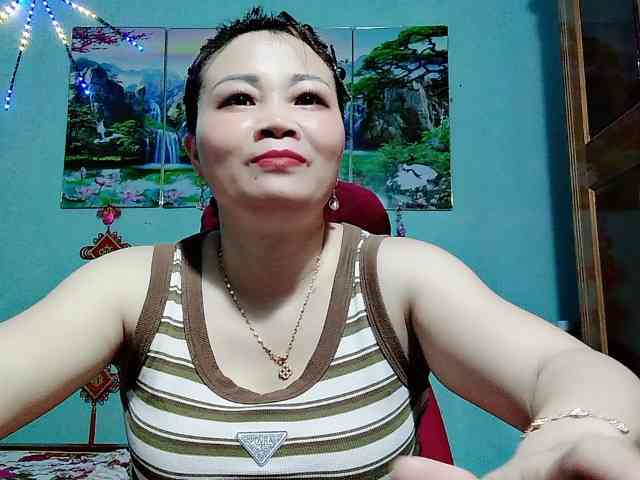 Linhanhsex2k webcam