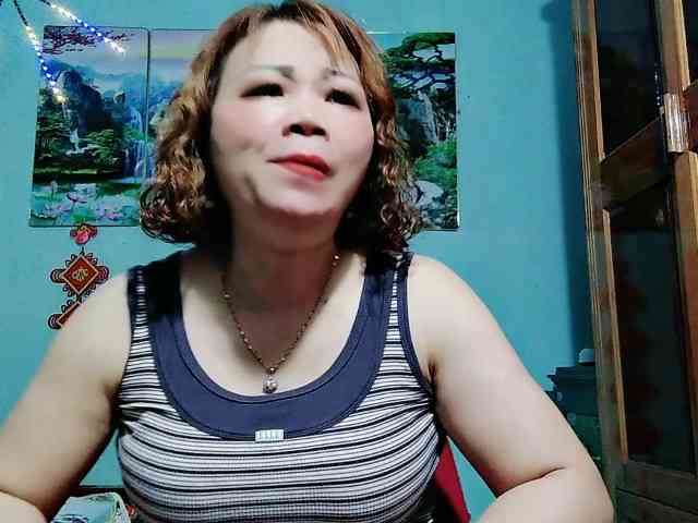 Linhanhsex2k webcam