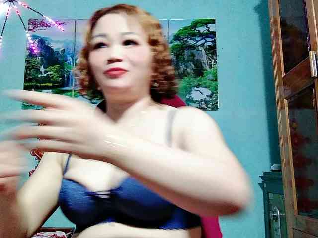 Linhanhsex2k webcam