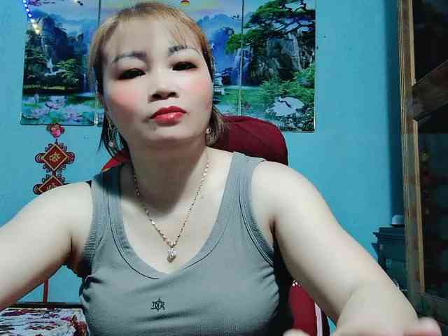 Linhanhsex2k webcam