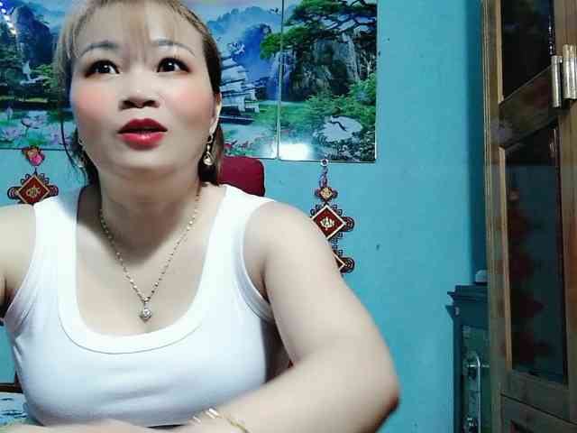 Linhanhsex2k webcam