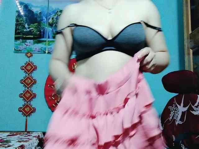 Linhanhsex2k webcam