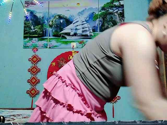 Linhanhsex2k webcam