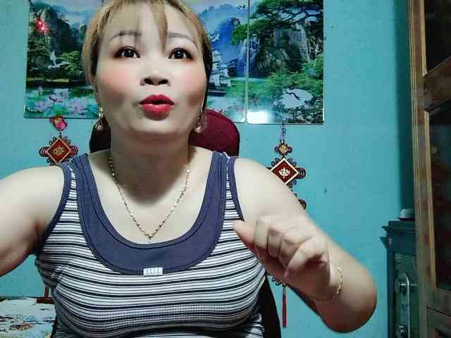 Linhanhsex2k webcam