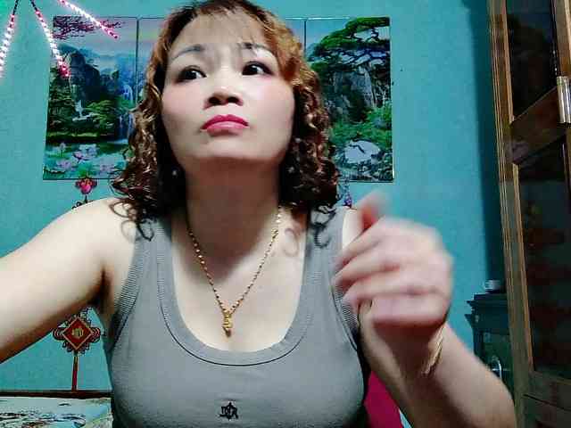 Linhanhsex2k webcam