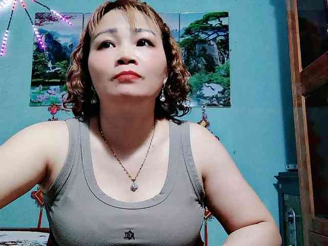 Linhanhsex2k webcam