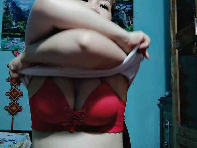 Linhanhsex2k webcam