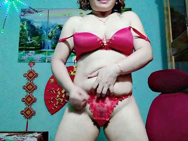 Linhanhsex2k webcam