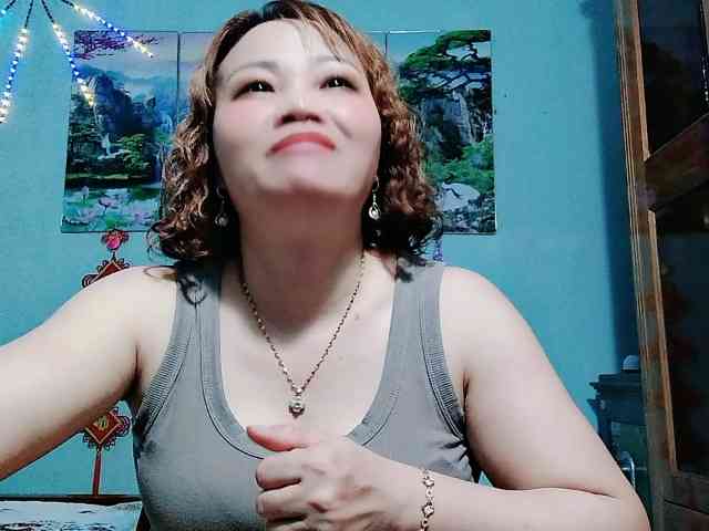 Linhanhsex2k webcam