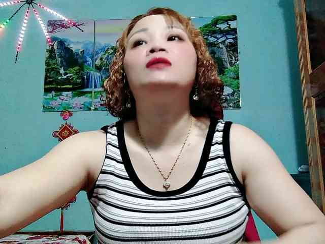 Linhanhsex2k webcam