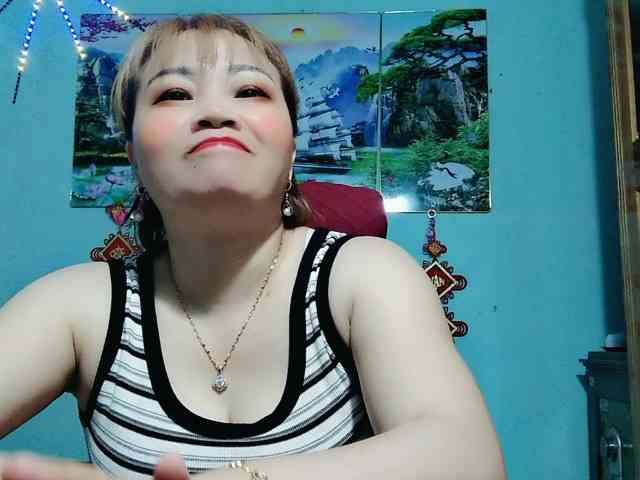 Linhanhsex2k webcam