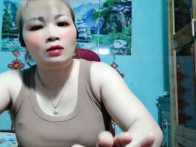 Linhanhsex2k webcam