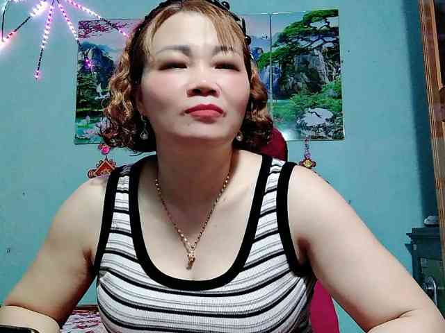 Linhanhsex2k webcam