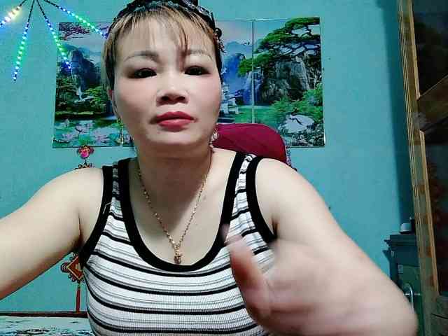Linhanhsex2k webcam