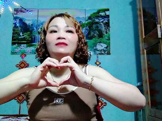 Linhanhsex2k webcam