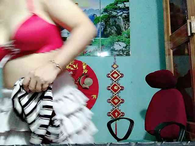 Linhanhsex2k webcam