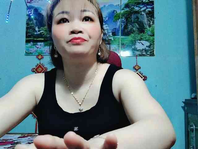 Linhanhsex2k webcam