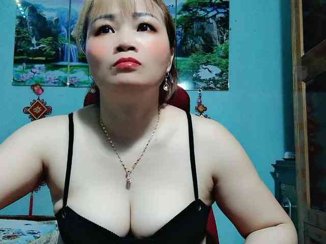 Linhanhsex2k webcam