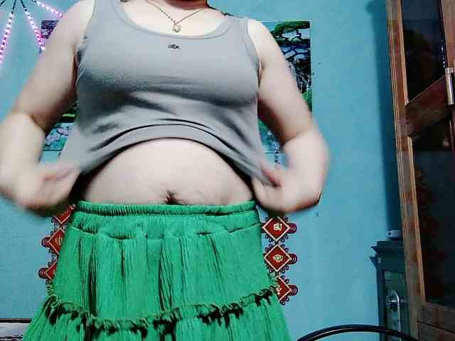 Linhanhsex2k webcam